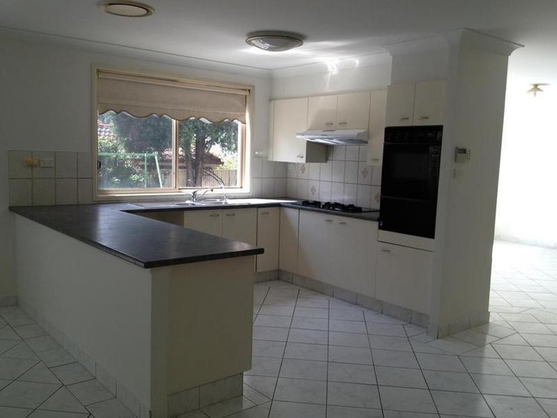 16 Farmer Close, Glenwood NSW 2768