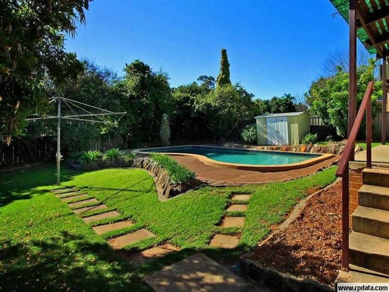 25 Tarana Crescent, Baulkham Hills NSW 2153