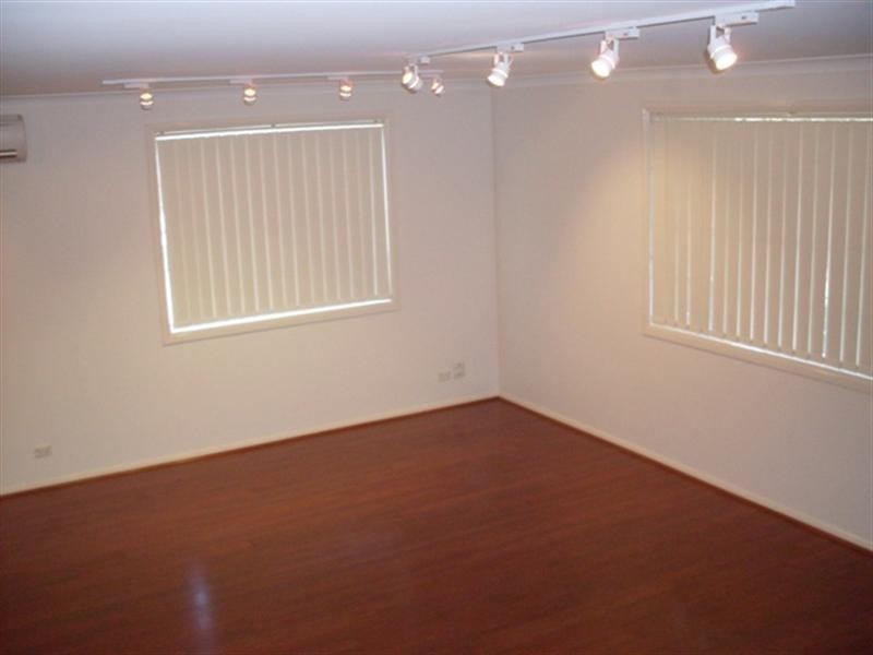 1/1 Beaumaris Avenue, Castle Hill NSW 2154