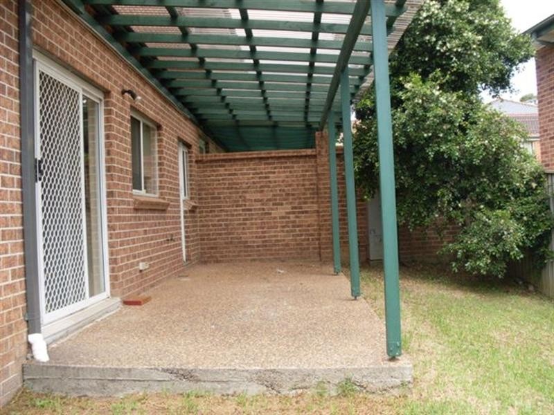 1/1 Beaumaris Avenue, Castle Hill NSW 2154