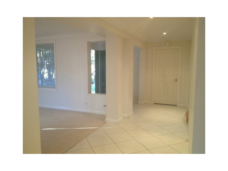 5 Highfield Place, Beaumont Hills NSW 2155