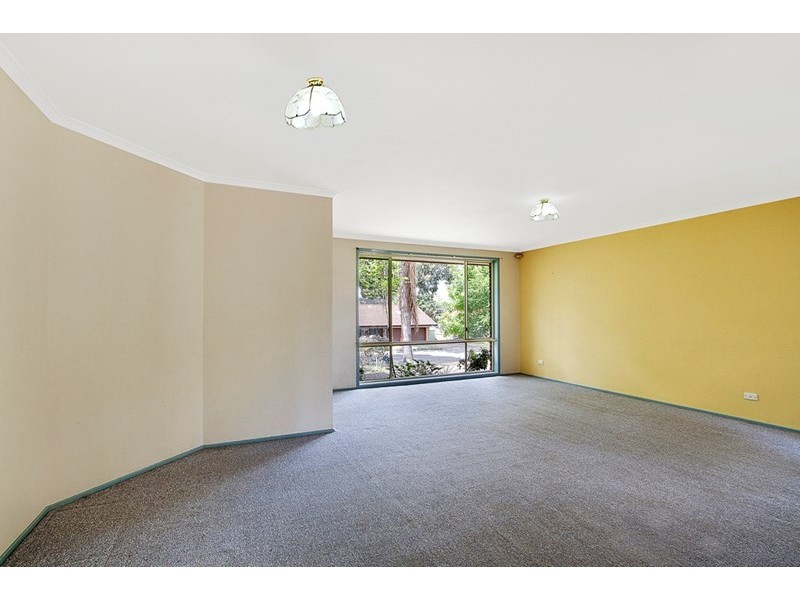 6 Monaco Place, Quakers Hill NSW 2763