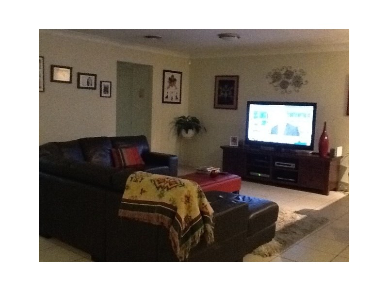 5 Oldbury Street, Stanhope Gardens NSW 2768