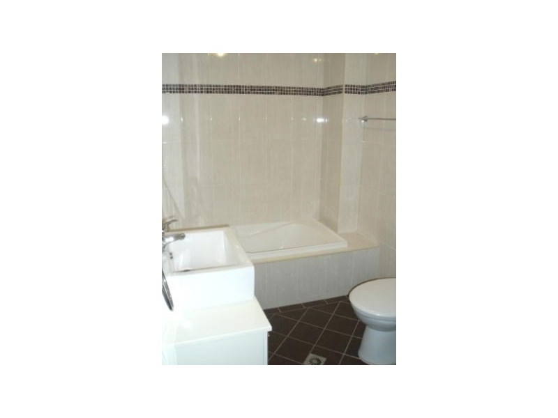 4/30-34 Redbank Road, Northmead NSW 2152