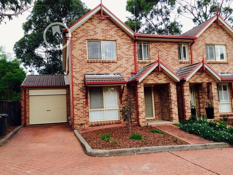 3/8 Hillcrest Road, Quakers Hill NSW 2763