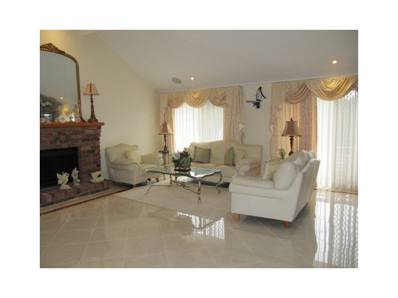 41 Castlewood Drive, Castle Hill NSW 2154