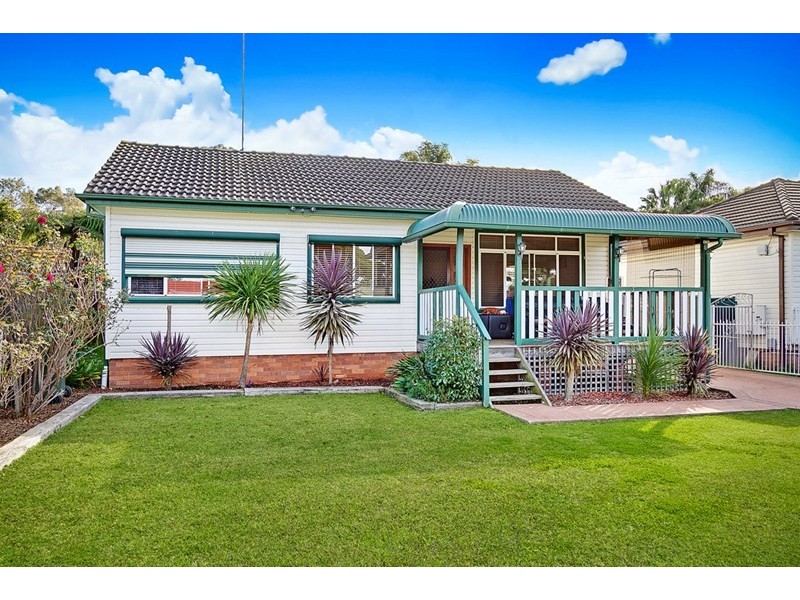 18 Dan Avenue, Blacktown NSW 2148