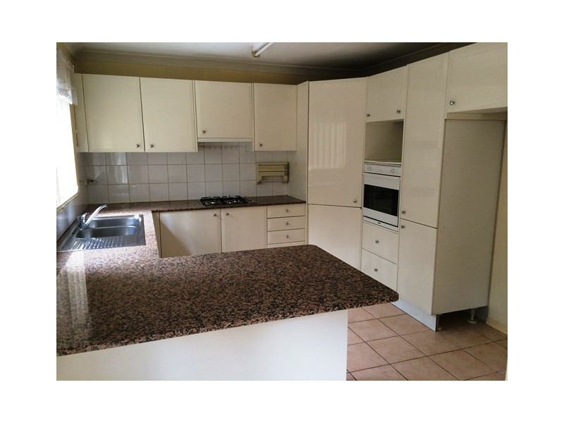 1/2 Orange Grove, Castle Hill NSW 2154