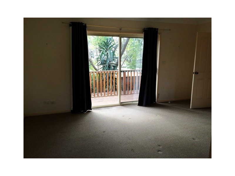 1/2 Orange Grove, Castle Hill NSW 2154