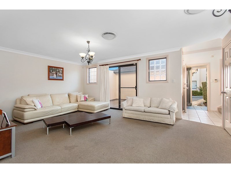 1/27 Barina Downs Drive, Bella Vista NSW 2153