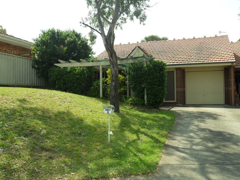 3 Risca Place, Quakers Hill NSW 2763