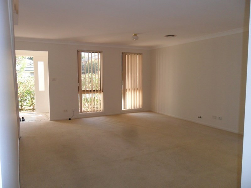 12 Paperbark Crescent, Beaumont Hills NSW 2155