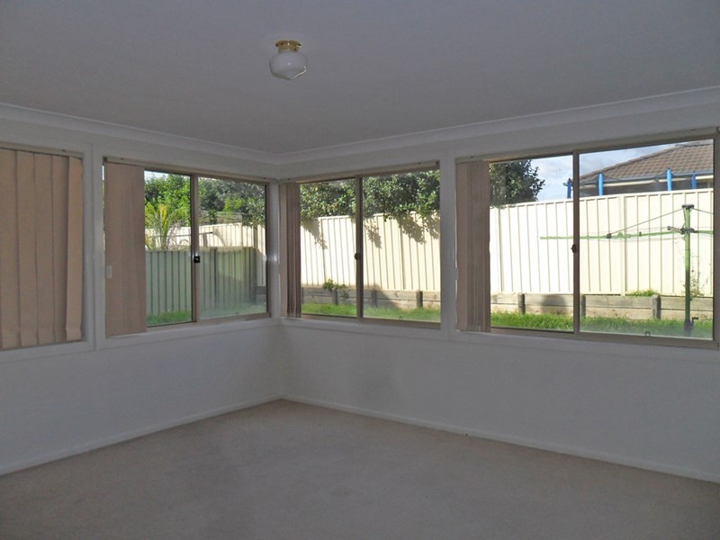 12 Paperbark Crescent, Beaumont Hills NSW 2155