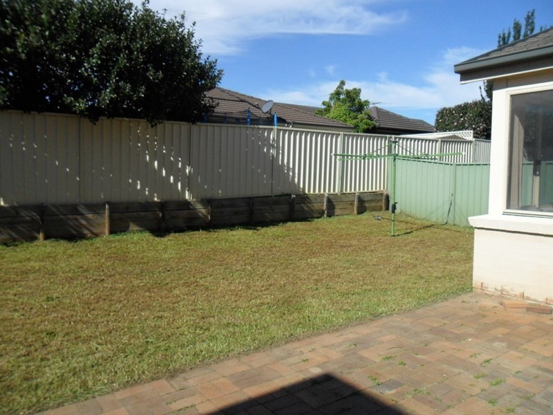 12 Paperbark Crescent, Beaumont Hills NSW 2155