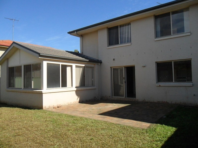 12 Paperbark Crescent, Beaumont Hills NSW 2155