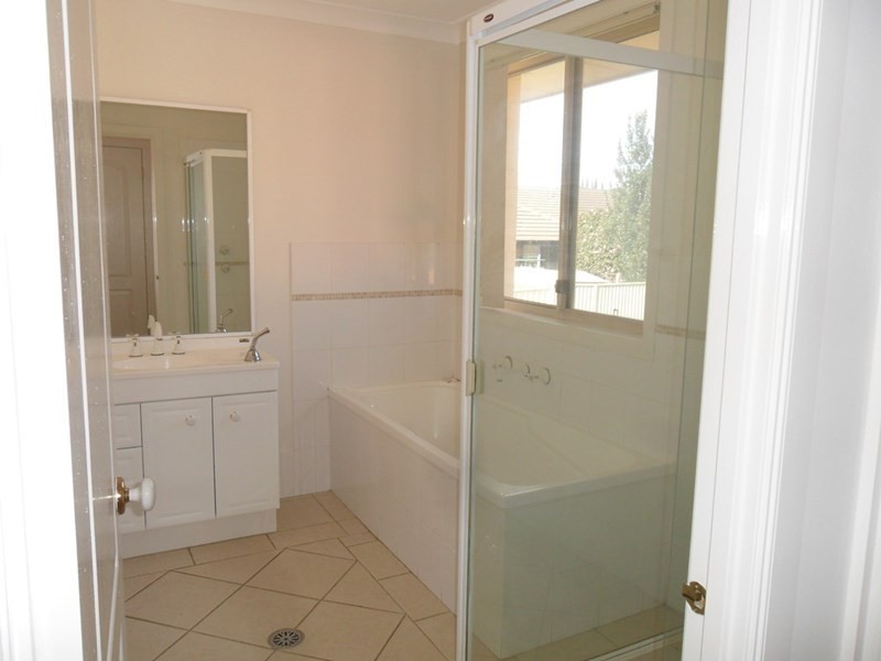 12 Paperbark Crescent, Beaumont Hills NSW 2155