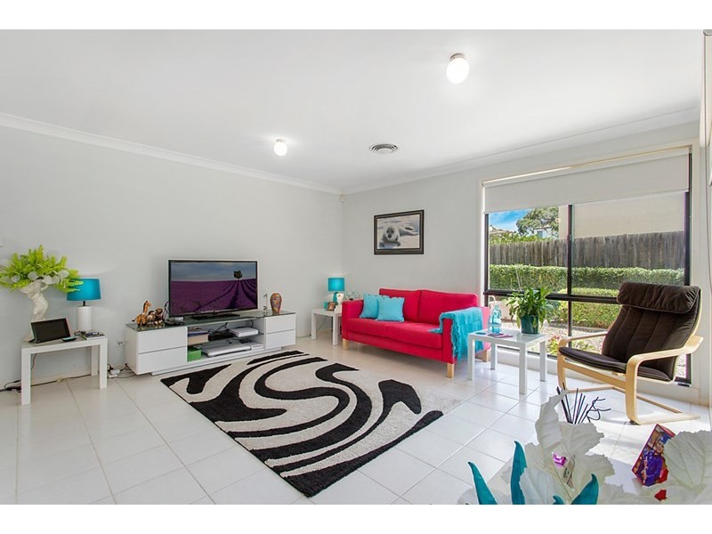 8 Helston Street, Stanhope Gardens NSW 2768