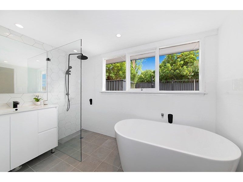 9 Gregory Avenue, Baulkham Hills NSW 2153