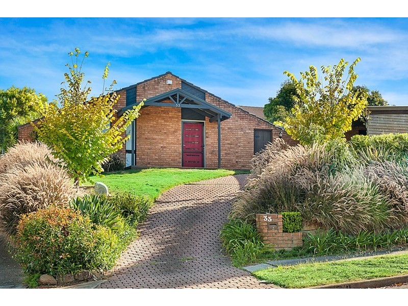33 Sporing Avenue, Kings Langley NSW 2147