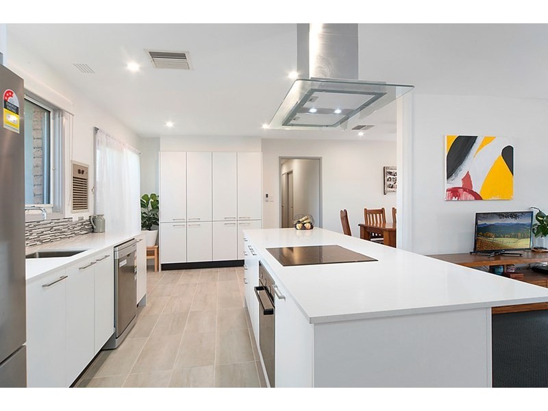 33 Sporing Avenue, Kings Langley NSW 2147