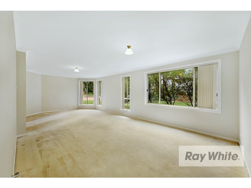 2 Lees Close, Beaumont Hills NSW 2155