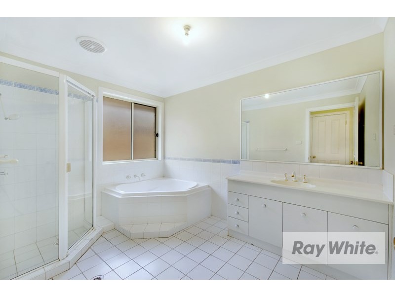 2 Lees Close, Beaumont Hills NSW 2155