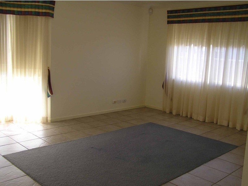 6 Perkins Drive, Kellyville NSW 2155