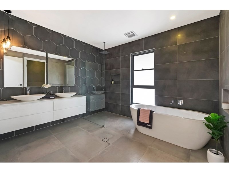 20 Lomandra Crescent, The Ponds NSW 2769