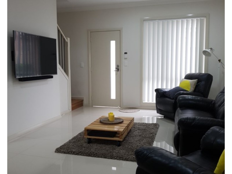 12/11-13 Carinya Road, Girraween NSW 2145