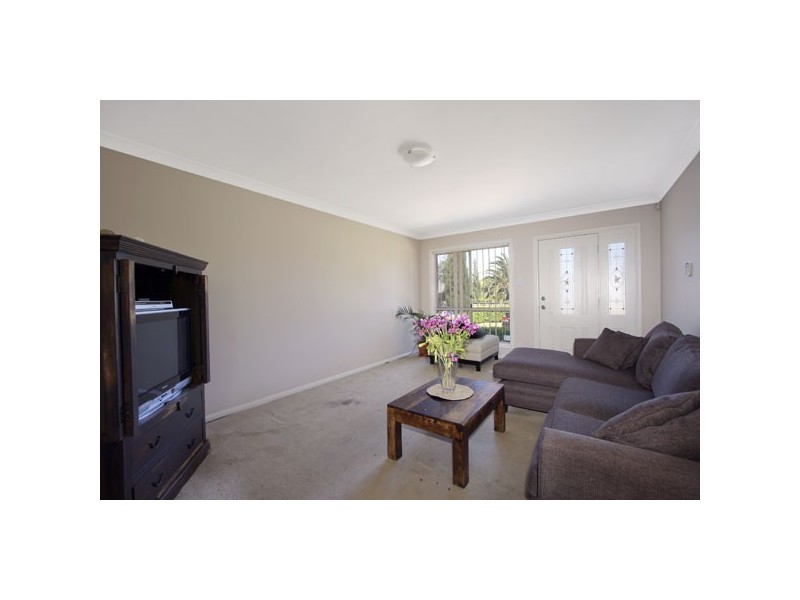 2/125-127 Old Northern Road, Baulkham Hills NSW 2153