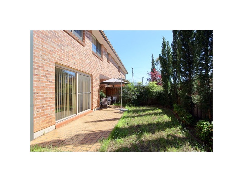 2/125-127 Old Northern Road, Baulkham Hills NSW 2153