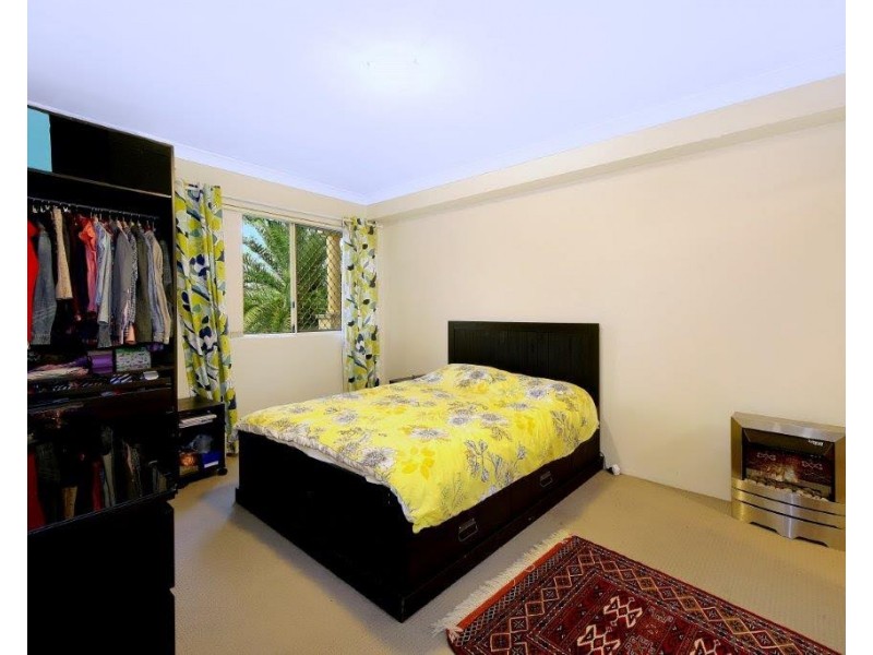 2/9-11 Hill Street, Baulkham Hills NSW 2153