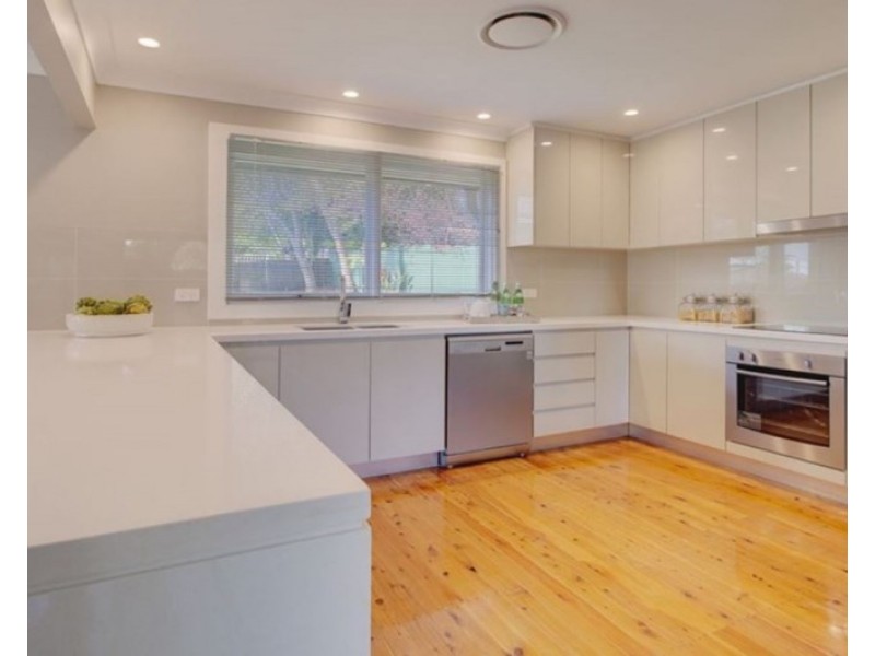 6 Wyndham Road, Baulkham Hills NSW 2153