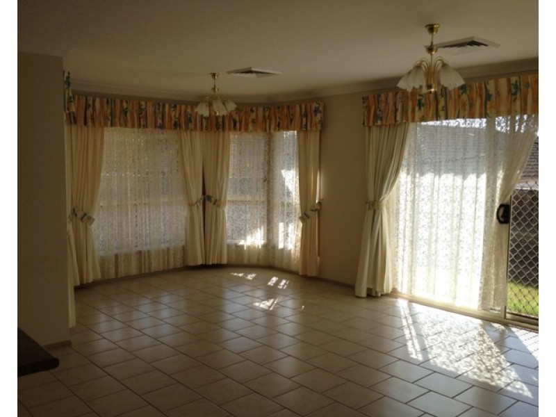 33 Tellicherry Circuit, Beaumont Hills NSW 2155