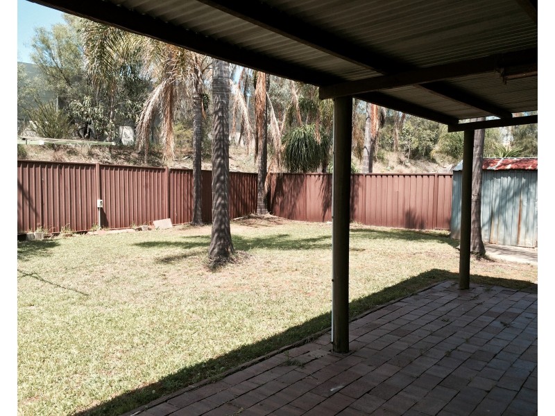 33 Elwood Crescent, Quakers Hill NSW 2763