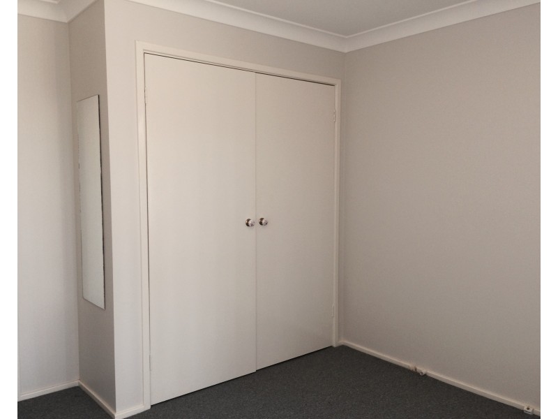 33 Elwood Crescent, Quakers Hill NSW 2763