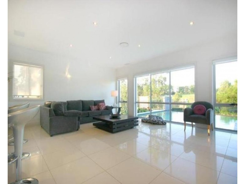 2 Millhouse Place, Bella Vista NSW 2153