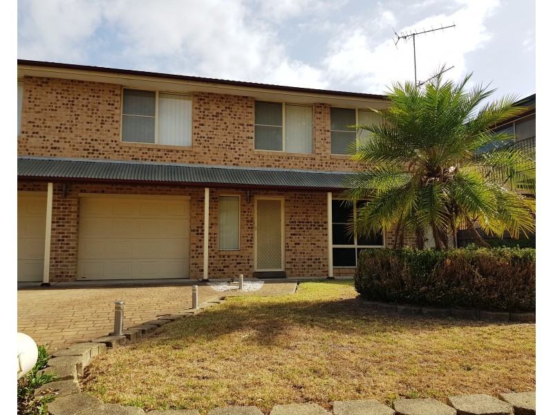 2 Reiby Place, Mcgraths Hill NSW 2756