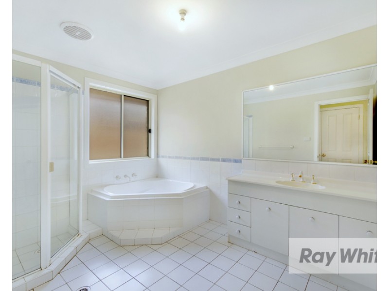 2 Lees Close, Beaumont Hills NSW 2155