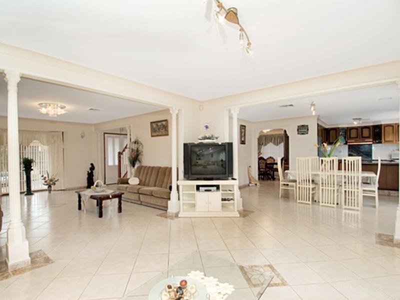 11 Hunter Place, Castle Hill NSW 2154