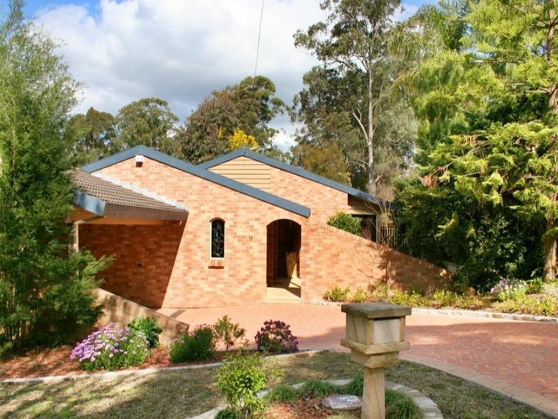 18 White Cedar Drive, Castle Hill NSW 2154