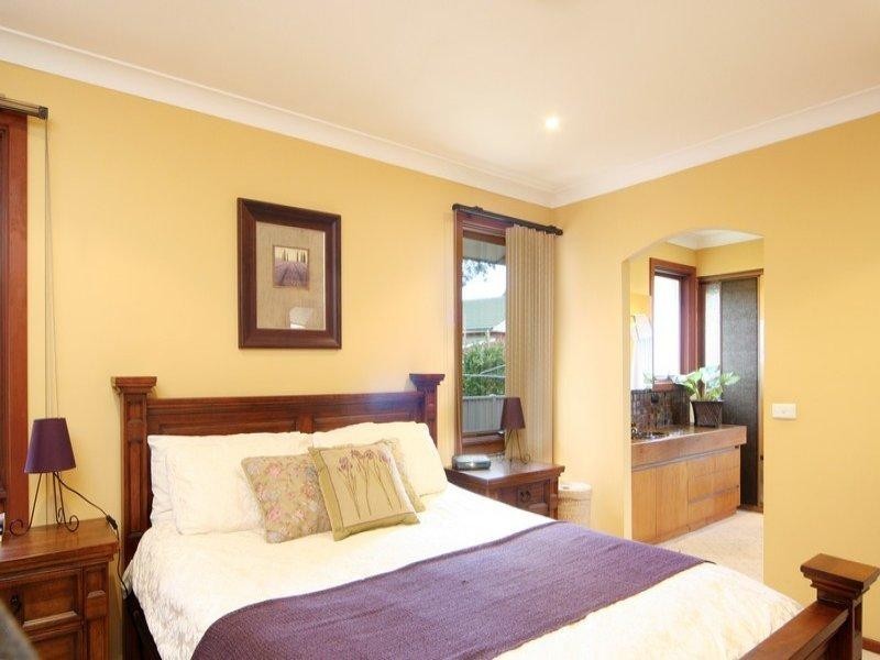 18 White Cedar Drive, Castle Hill NSW 2154