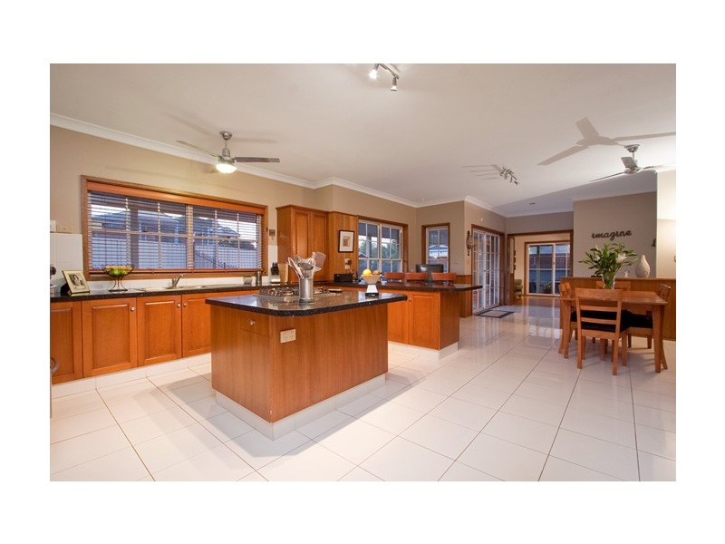 10 Elliott Place, Baulkham Hills NSW 2153