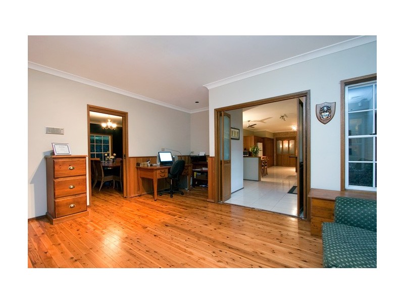 10 Elliott Place, Baulkham Hills NSW 2153