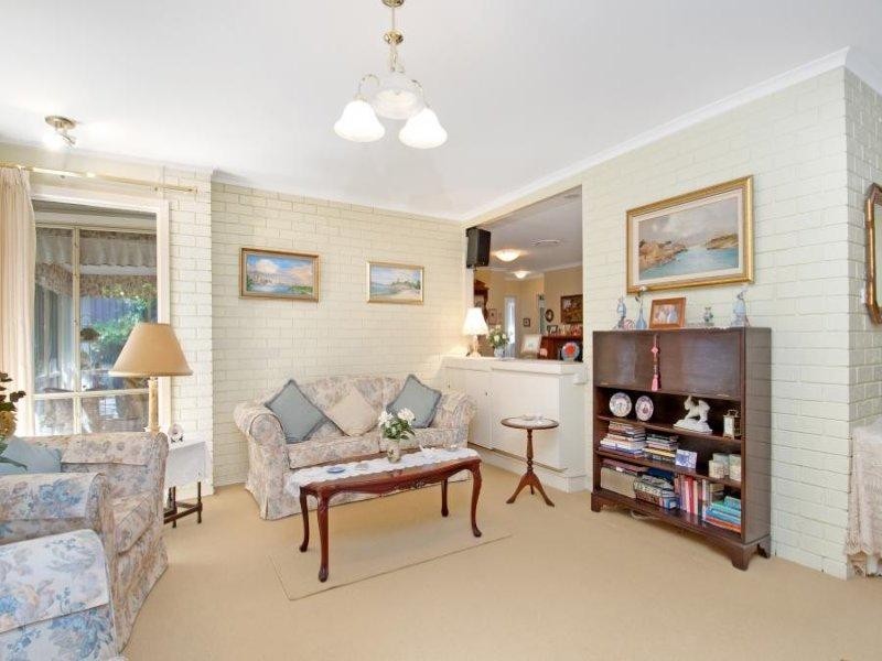 18 Cambewarra Avenue, Castle Hill NSW 2154