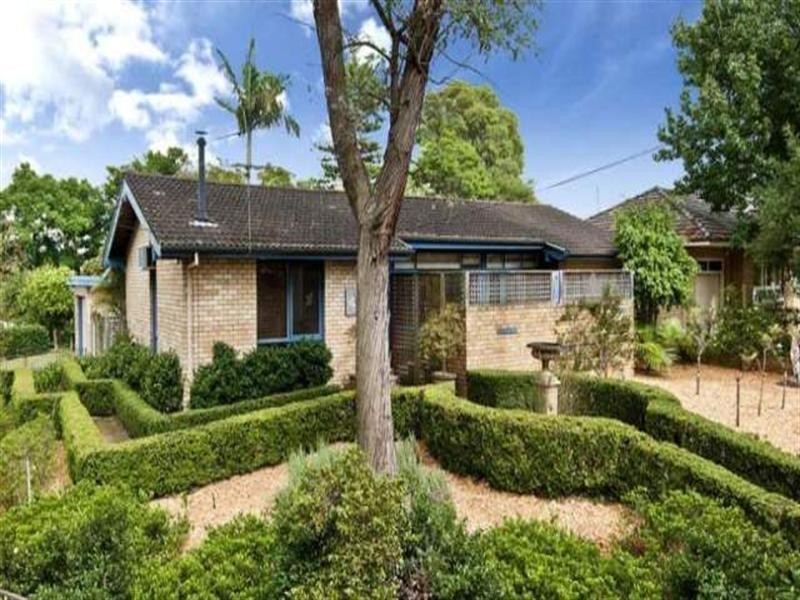 4 Sarah Crescent, Baulkham Hills NSW 2153