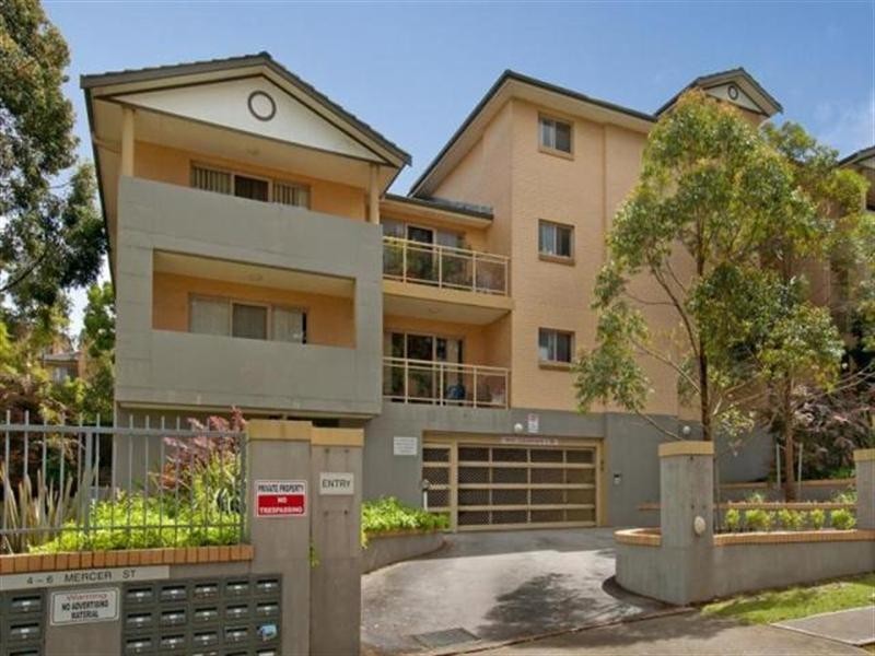 18/4-6 Mercer Street, Castle Hill NSW 2154