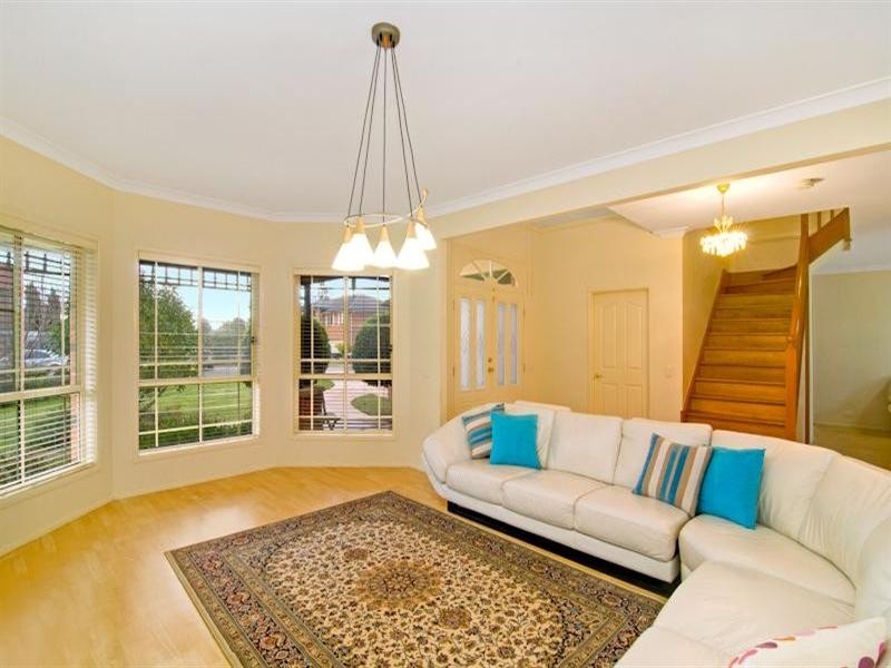 11 Christine Court, Kellyville NSW 2155