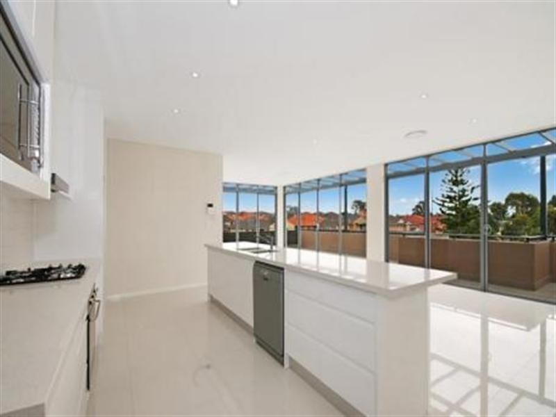 7 Harrington Avenue, Castle Hill NSW 2154