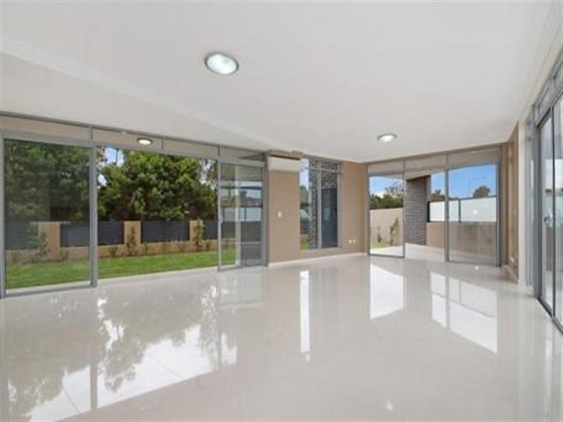 7 Harrington Avenue, Castle Hill NSW 2154